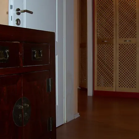 Apartament Mirobile *